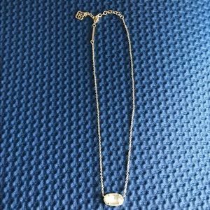 Kendra Scott necklace